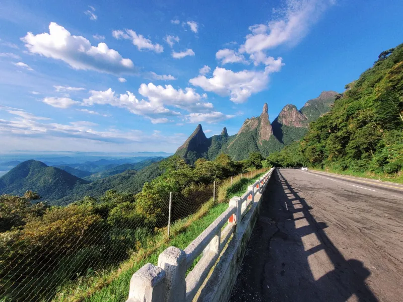Estradas, Rotas e Valorização: O Que a Infraestrutura Viária Revela Sobre o Potencial de um Imóvel na Serra