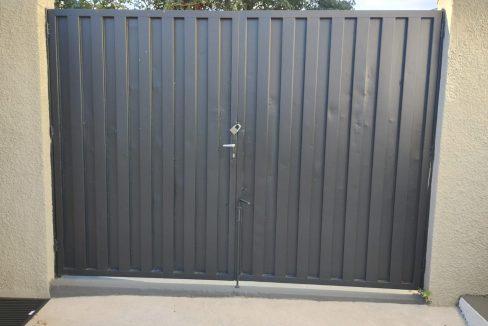 7542e127-2cd8-4c98-b4f9-003ba73b0421